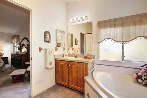 8567 Pershing Ave, Fair Oaks, CA 95628 photo 15