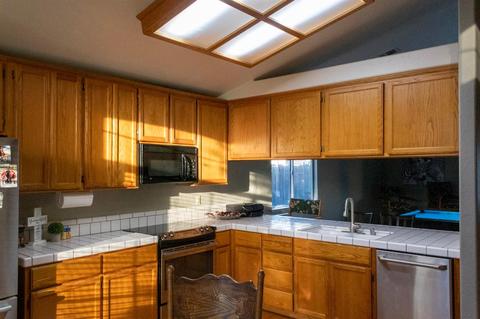 824 Taggert, Modesto, CA 95351 photo 9