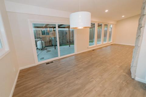 2725 E Orangeburg Ave, Modesto, CA 95355 photo 17
