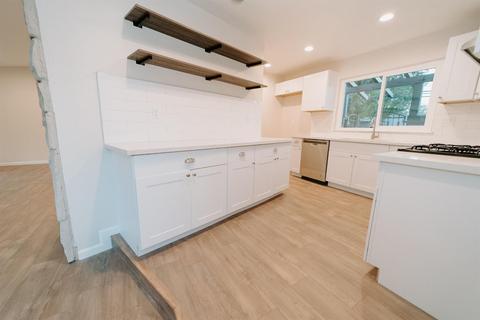 2725 E Orangeburg Ave, Modesto, CA 95355 photo 13