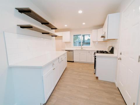 2725 E Orangeburg Ave, Modesto, CA 95355 photo 12