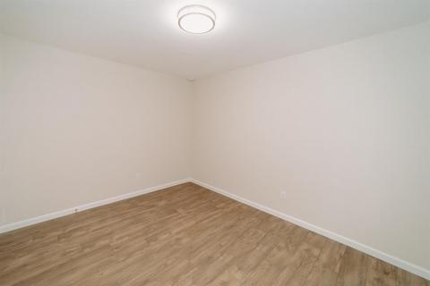 2725 E Orangeburg Ave, Modesto, CA 95355 photo 31