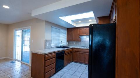 3712 Dix Ln, Modesto, CA 95356 photo 4