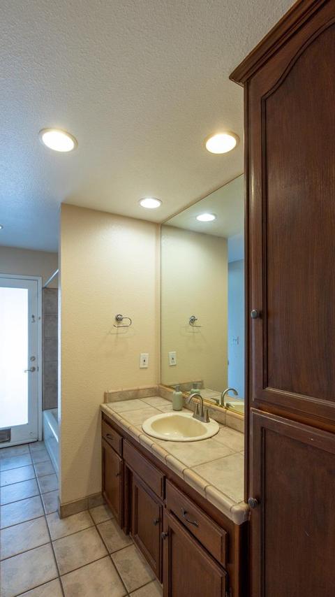 3712 Dix Ln, Modesto, CA 95356 photo 11