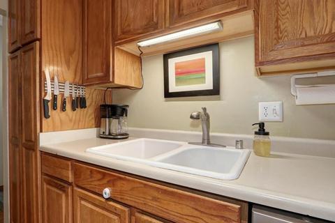 1712 Cork Pl, Davis, CA 95618 photo 9