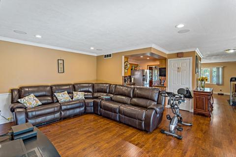 3919 Maudray Way, Carmichael, CA 95608 photo 9
