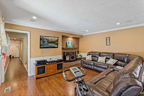 3919 Maudray Way, Carmichael, CA 95608 photo 8