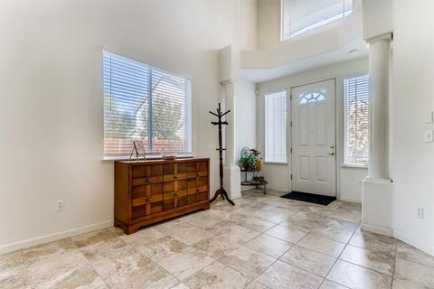 12 Peridot Ct, Sacramento, CA 95834 photo 4