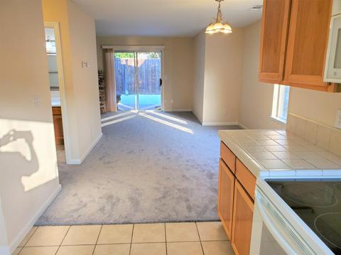 573 Lincoln Ave #E, Modesto, CA 95354 photo 5