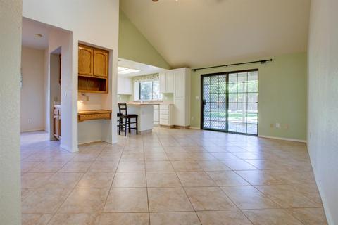 812 Massera Way, Modesto, CA 95356 photo 5