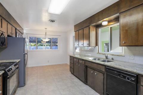 1206 Del Rey Ave, Modesto, CA 95350 photo 13