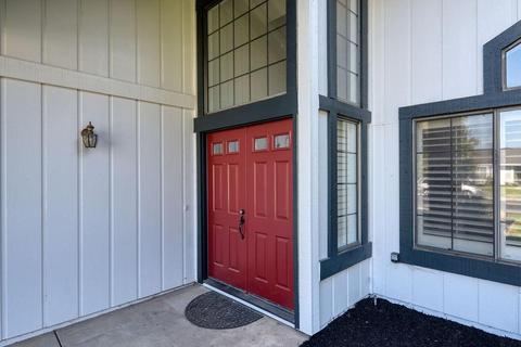 1560 Florence Ct, Manteca, CA 95337 photo 2