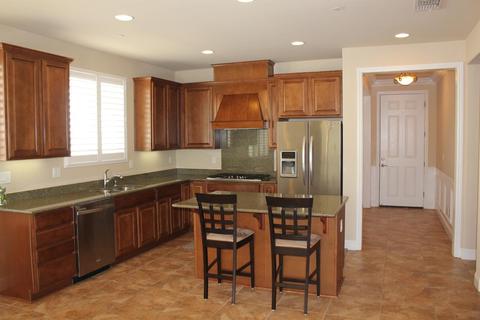 1540 Maple Valley St, Manteca, CA 95336 photo 6