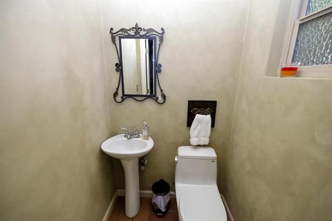 601 Castle St, Modesto, CA 95350 photo 39