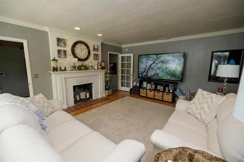 601 Castle St, Modesto, CA 95350 photo 28