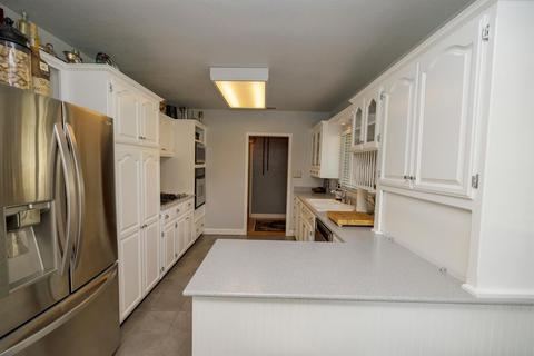 601 Castle St, Modesto, CA 95350 photo 20