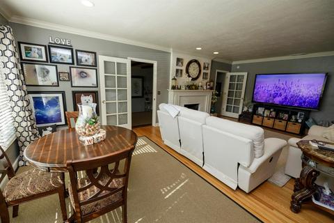 601 Castle St, Modesto, CA 95350 photo 32