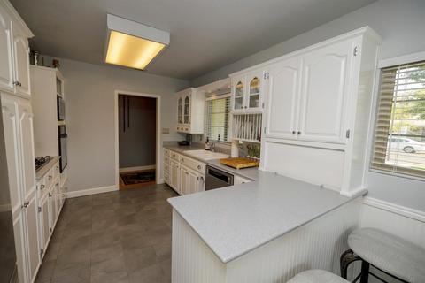 601 Castle St, Modesto, CA 95350 photo 21