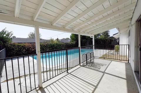 6308 Meadowvista Dr, Carmichael, CA 95608 photo 11