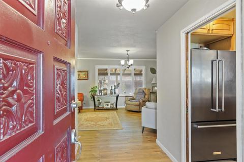 3725 Columbine Dr, Modesto, CA 95356 photo 8