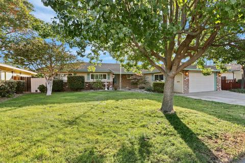 1122 Devine Dr, Lodi, CA 95240 photo 4
