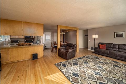 2774 Belmont, Davis, CA 95618 photo 11