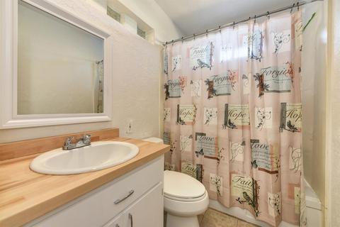 5049 Kahn St, Carmichael, CA 95608 photo 19