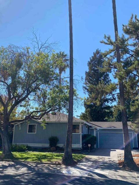5049 Kahn St, Carmichael, CA 95608 photo 4
