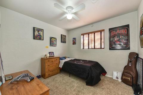 5049 Kahn St, Carmichael, CA 95608 photo 18