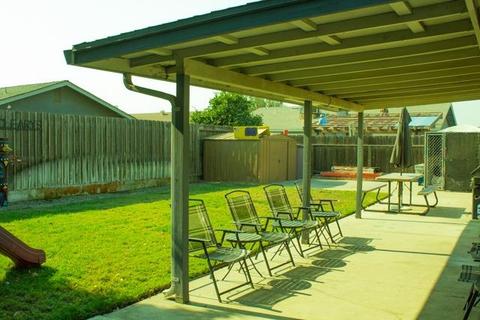 1572 Windgate Dr, Manteca, CA 95336 photo 2