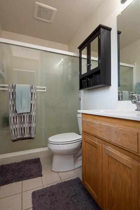 3904 Hollywood Dr, Ceres, CA 95307 photo 12