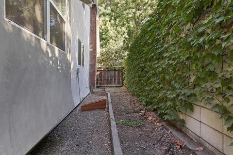 215 Park Ave, Modesto, CA 95354 photo 50