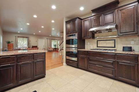215 Park Ave, Modesto, CA 95354 photo 17