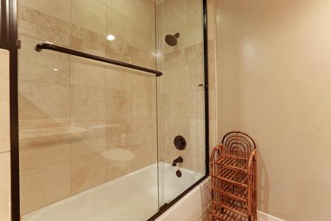 215 Park Ave, Modesto, CA 95354 photo 38