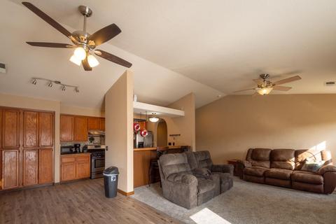 182 Danny Dr, Galt, CA 95632 photo 5