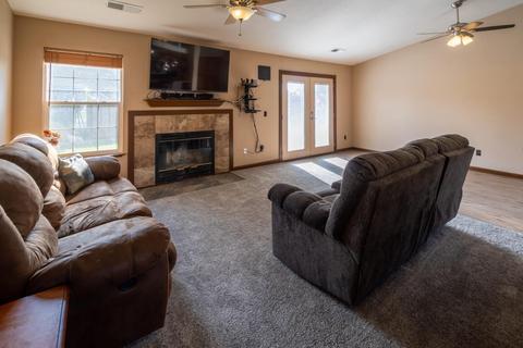 182 Danny Dr, Galt, CA 95632 photo 3