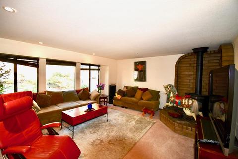 11209 Edward Dr, Grass Valley, CA 95949 photo 5