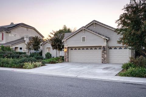 1749 Bella Terra Dr, Manteca, CA 95337 photo 4