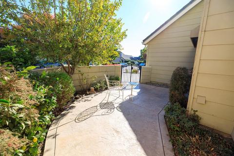 3853 Cougar Pl Pl, Modesto, CA 95356 photo 8