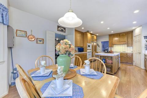 6316 Mineral Ct, Carmichael, CA 95608 photo 13