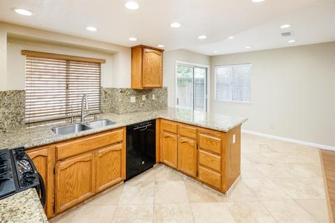 8553 Shadow Crest Cir, Antelope, CA 95843 photo 10