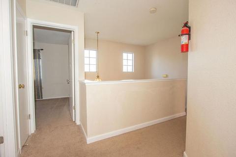 481 Red Robin Dr, Patterson, CA 95363 photo 8
