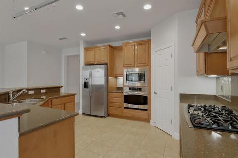 2469 Shadow Berry Dr, Manteca, CA 95336 photo 12