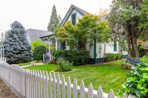225 Chapel St, Grass Valley, CA 95945 photo 7
