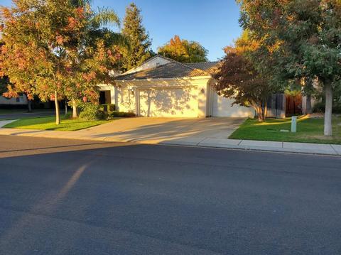 2001 Paramont Way, Modesto, CA 95355 photo 1