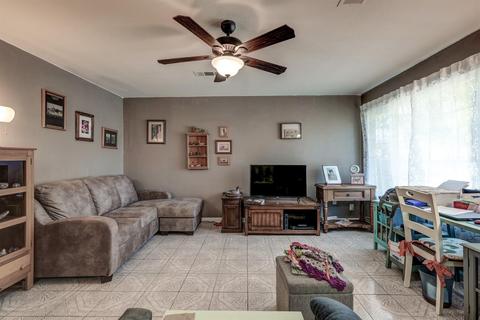 1040 W 8th St, Merced, CA 95341 photo 9