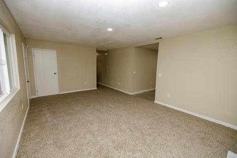 594 Camelia Ln, Manteca, CA 95336 photo 7