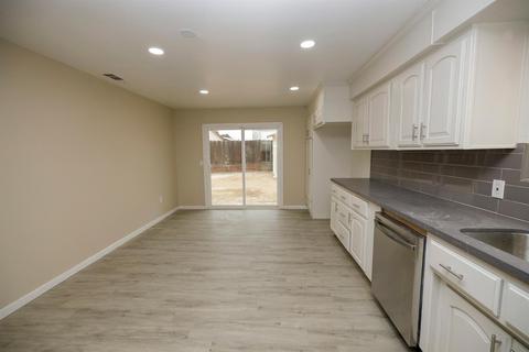 594 Camelia Ln, Manteca, CA 95336 photo 12