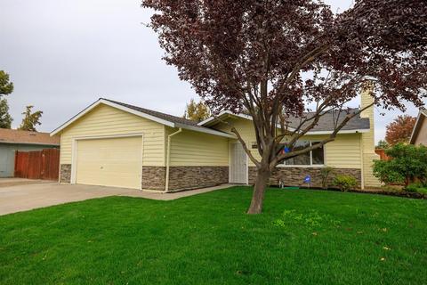 594 Camelia Ln, Manteca, CA 95336 photo 3
