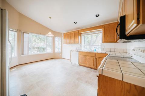 805 Larned Ln, Modesto, CA 95357 photo 11